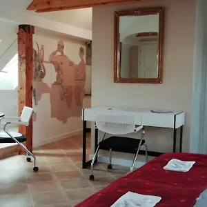  Apartmán Patea - Cozy And Quiet 42 Sqm Near The City Centre