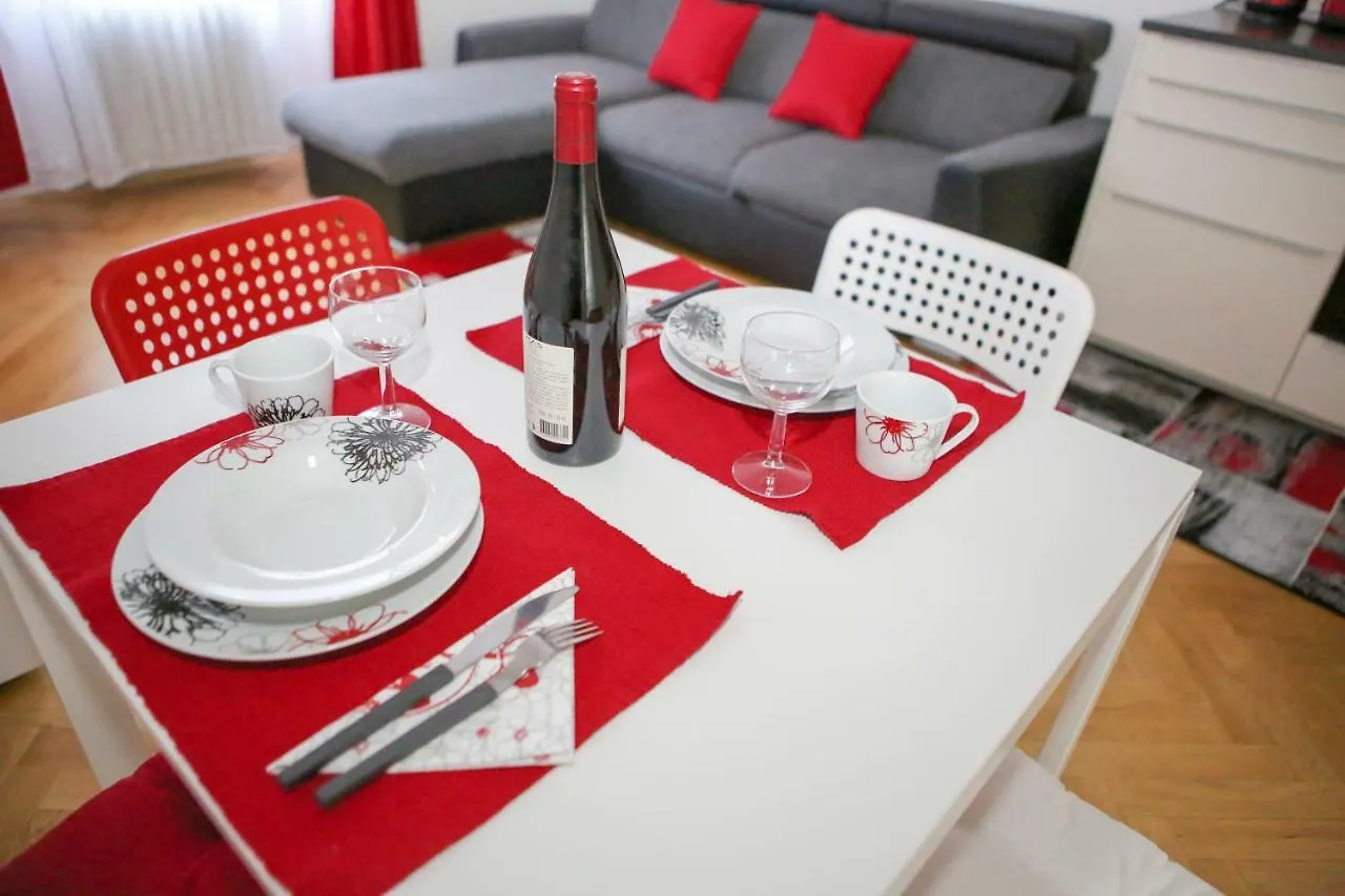 Stylish Apartment A Few Steps From Metro Praha 0*,  Česká republika