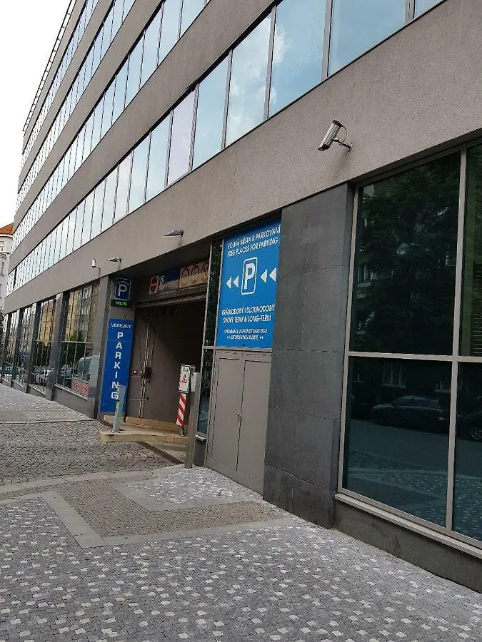 时尚公寓 - 距离地铁站仅有几步之遥 布拉格 捷克